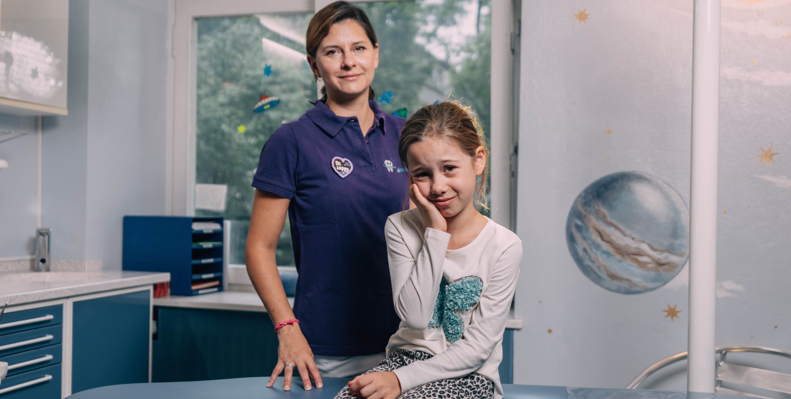 Kind nach Zahnunfall beim Kinderzahnarzt Zahnplanet in München-Schwabing